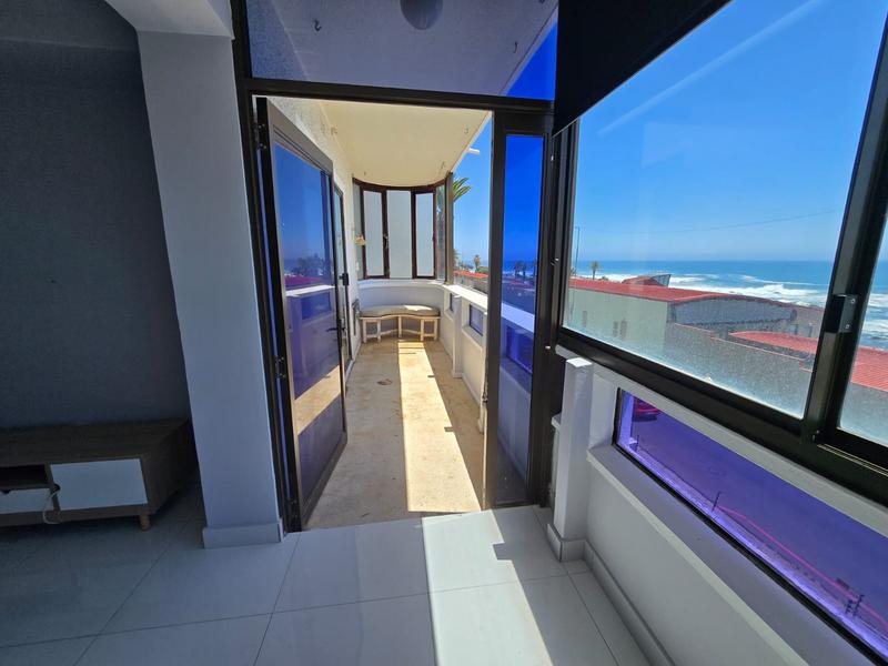 To Let 2 Bedroom Property for Rent in Sea Point Western Cape
